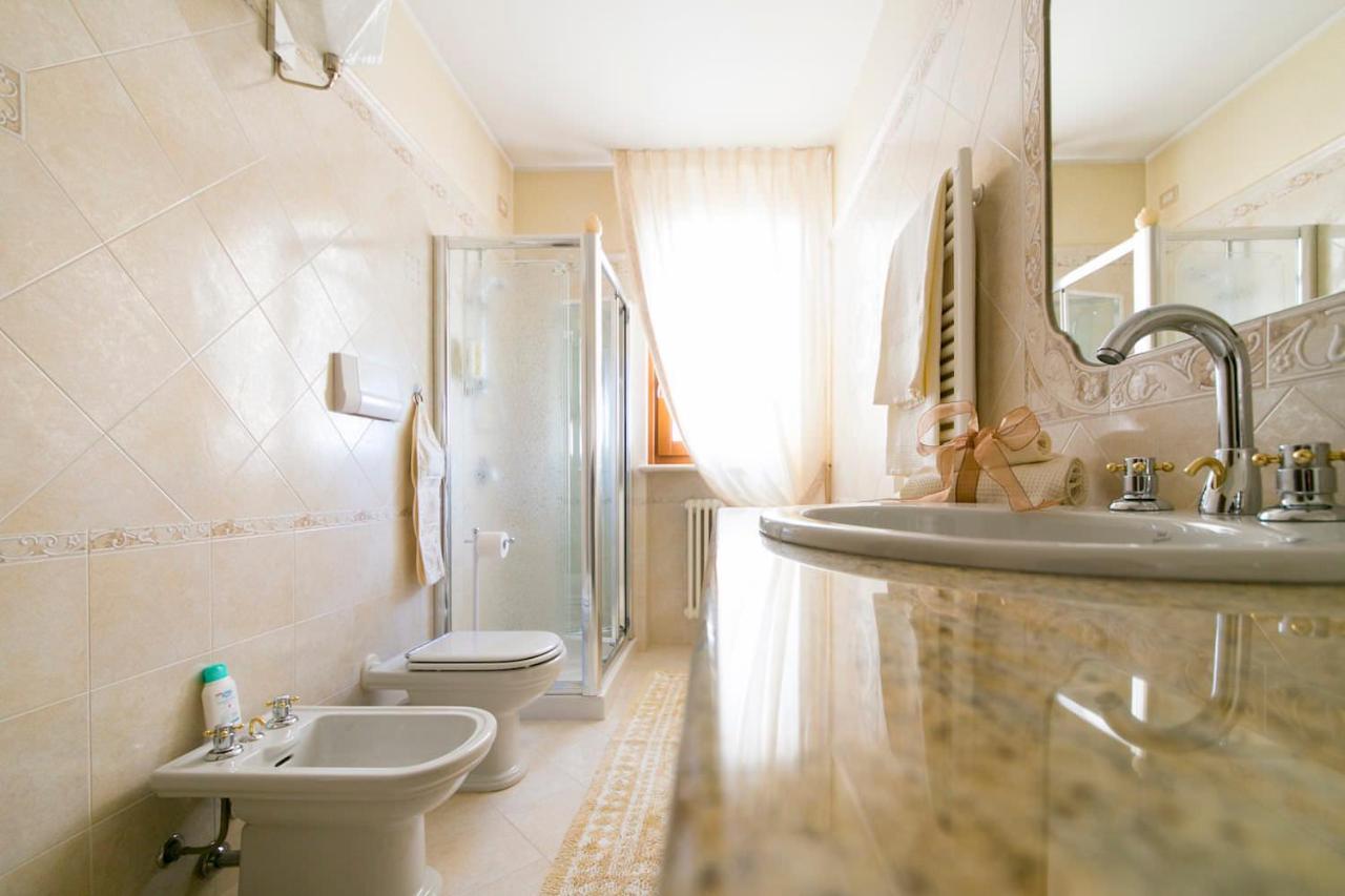 La Casa Di Pimpi Bed & Breakfast Desenzano del Garda Eksteriør bilde