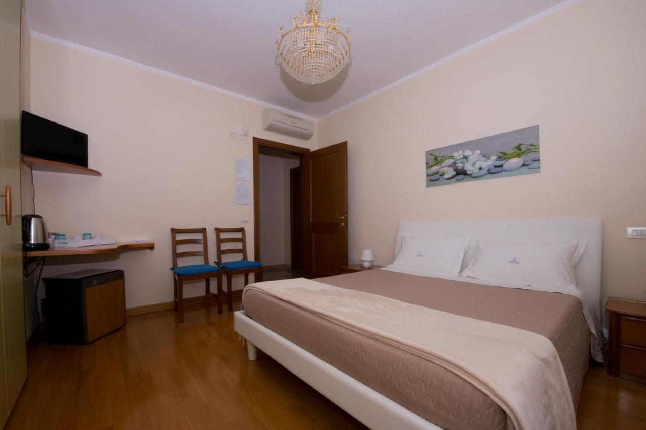 La Casa Di Pimpi Bed & Breakfast Desenzano del Garda Eksteriør bilde