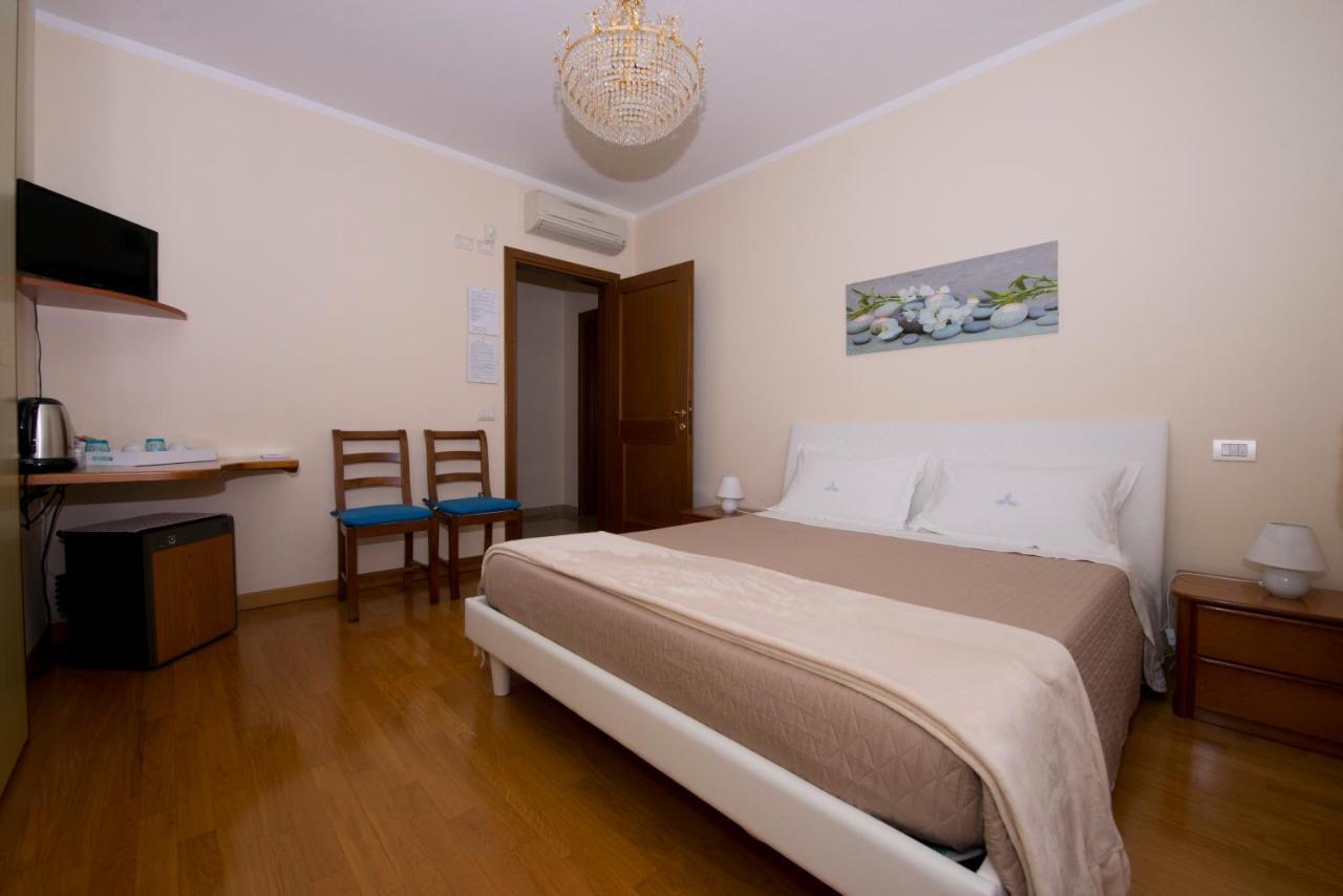 La Casa Di Pimpi Bed & Breakfast Desenzano del Garda Eksteriør bilde